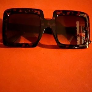 Oversized Elegant Square sunglasses..Leopard Tea..